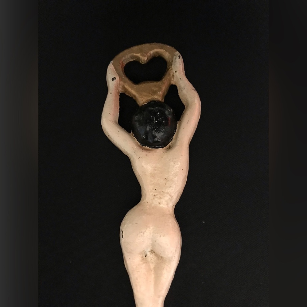Vintage Pin-up Girl Figurine Bottle Opener - Picture 3 of 5